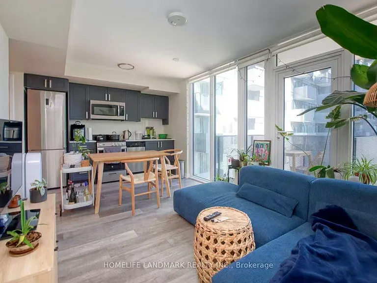 38 Monte Kwinter Ct #402 — Photo 2