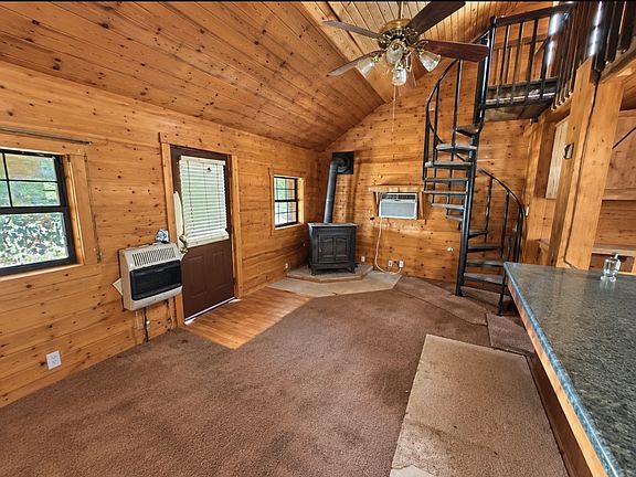 6th image of 203 Hurricane Creek Dr