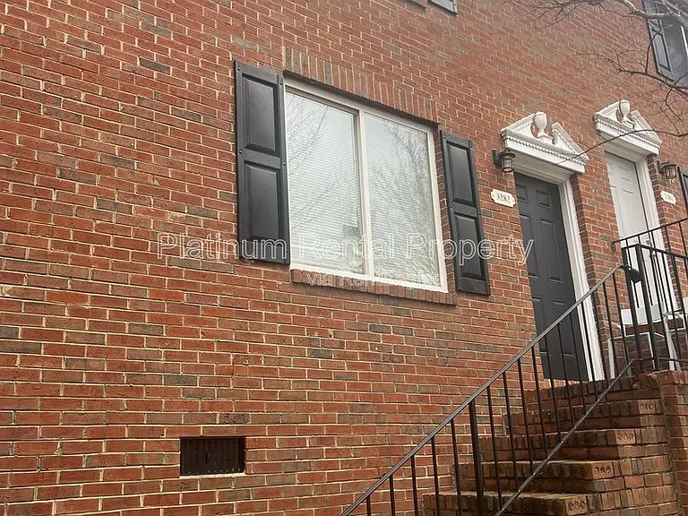 3282 Highpoint Ct — Photo 2