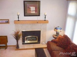 1627 Apache Dr NE, Solon, IA 52333