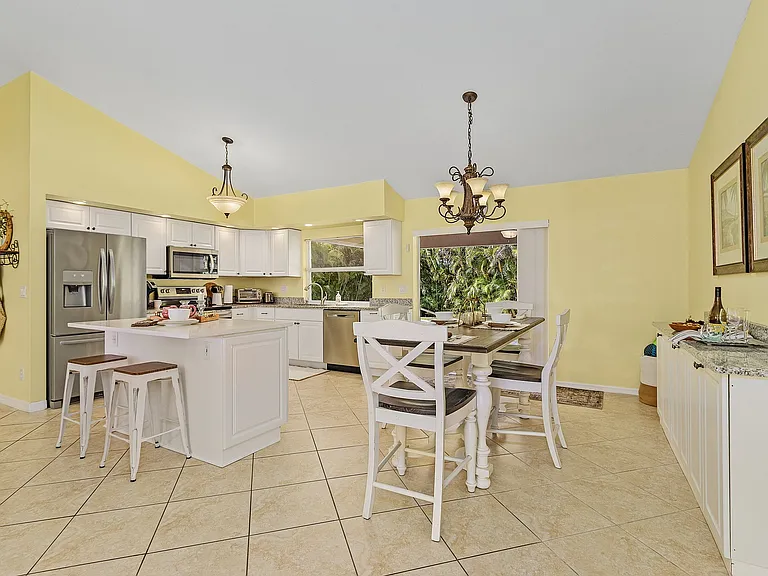 3724 SE 21st Pl — Photo 13