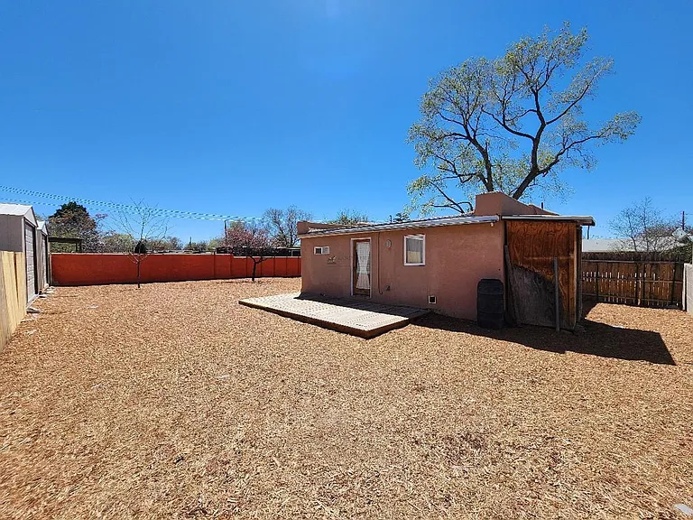 212 Tesuque Dr — Photo 15