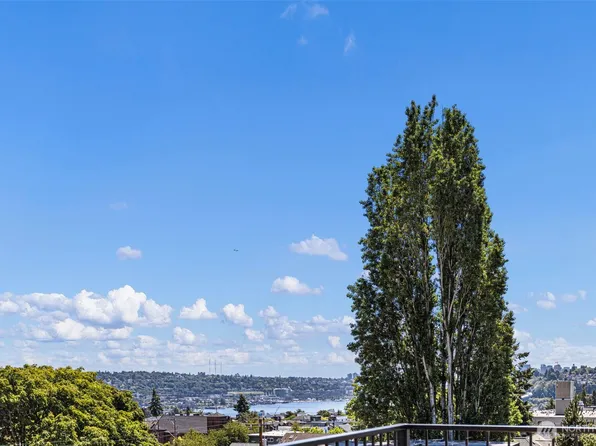 4430 Dayton Avenue N, Seattle, WA 98103