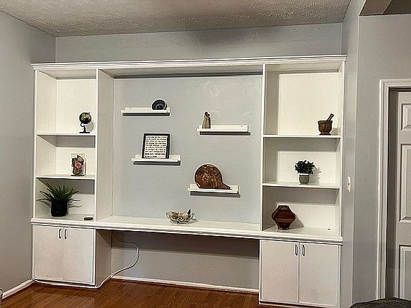 4th image of 10575 Glen Hannah Dr