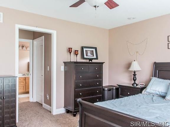2nd image of 4621 Wisteria Dr