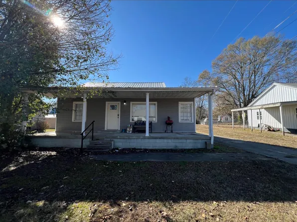 6 Peachtree St, Gadsden, AL 35904