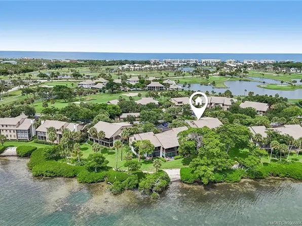 250 NE Edgewater Dr, Stuart, FL 34996