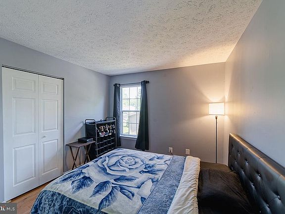 3rd image of 7711 Harmans Rd