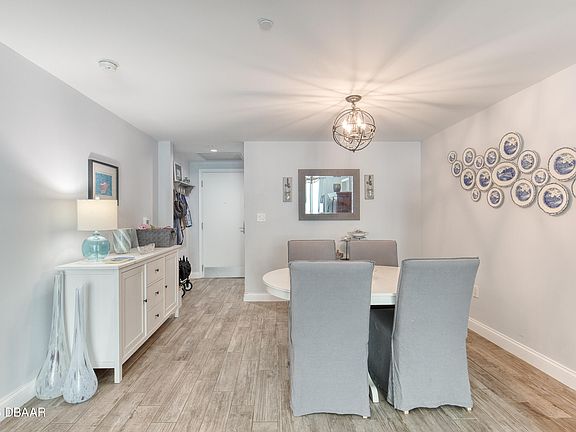5th image of 241 Riverside Dr Unit 405