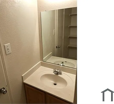1444 Castle Ridge Rd — Photo 10
