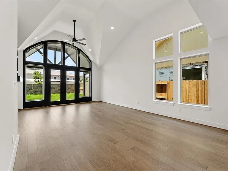 29751 Bur Creek Ln — Photo 14
