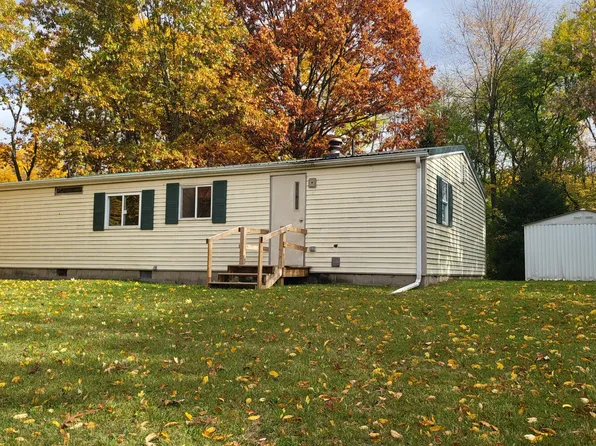 3035 Arrowhead Dr, Reading, MI 49274