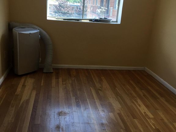 3rd image of 790 Hyde Park Ave