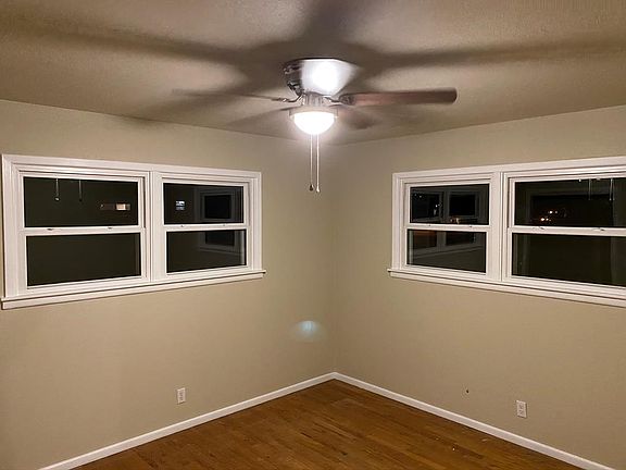 2nd image of 3118 Blossom Ln