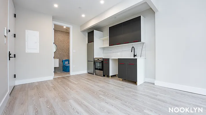 Rented by Nooklyn NYC LLC | media 12