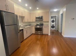 45 Poplar Dr APT 209, Cranston, RI 02920