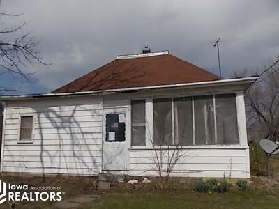 203 3rd St, Bussey, IA, 50044