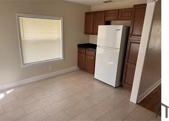 2 bed, 1131 sqft, $1,820 — Photo 4