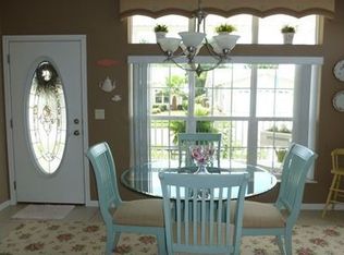 2335 Pier Dr, Ruskin, FL 33570