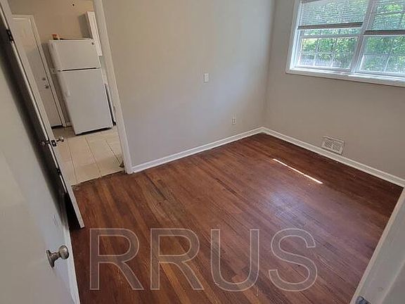 3rd image of 2176 Lilac Ln