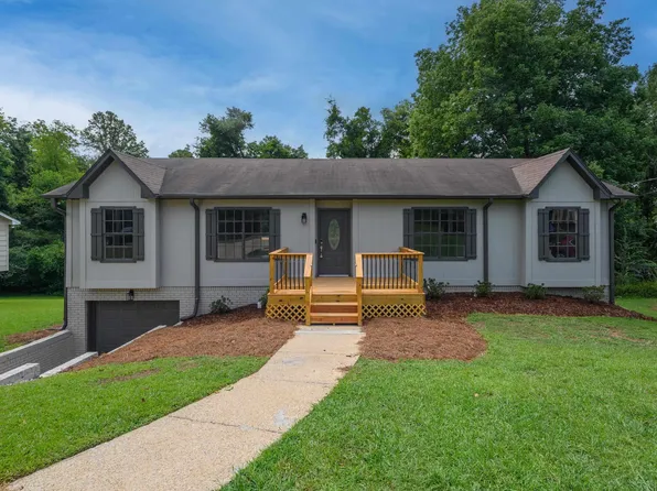2416 Cove Cir NE, Birmingham, AL 35215