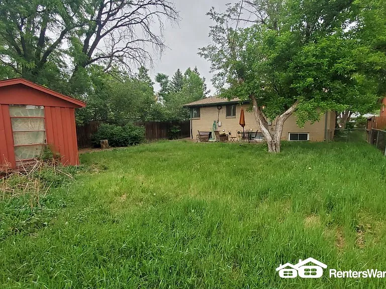 2225 S Cherry St — Photo 17