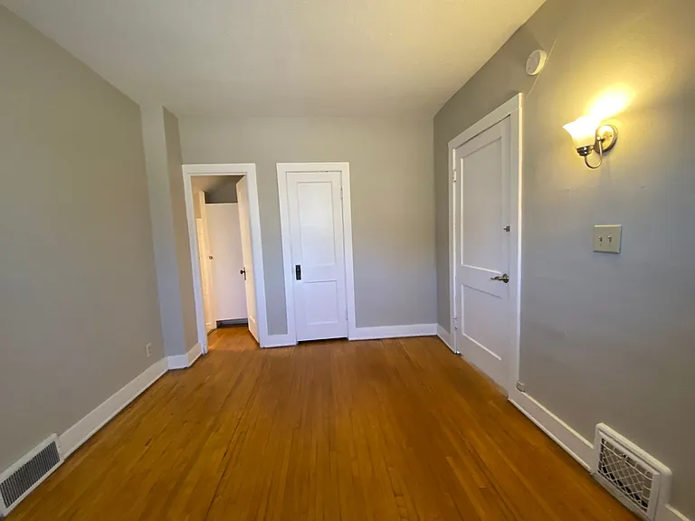 1400 S Center Ave #1-4 — Photo 10
