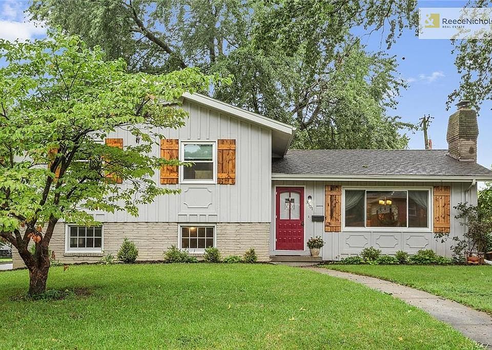 Welcome home to 3501 W. 49th Street!!