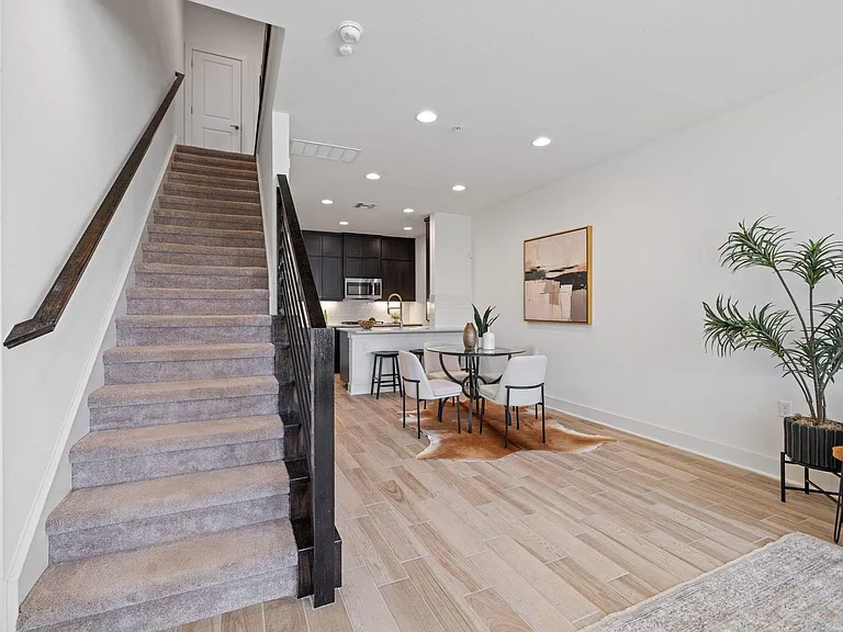 2508 Simond Ave #C — Photo 20