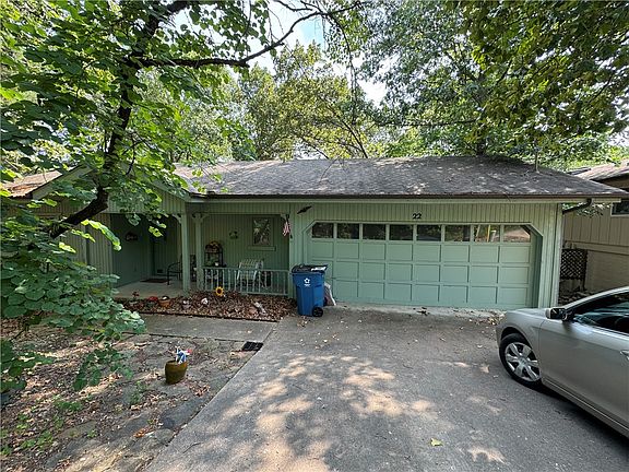 2nd image of 22 Abingdon Ln