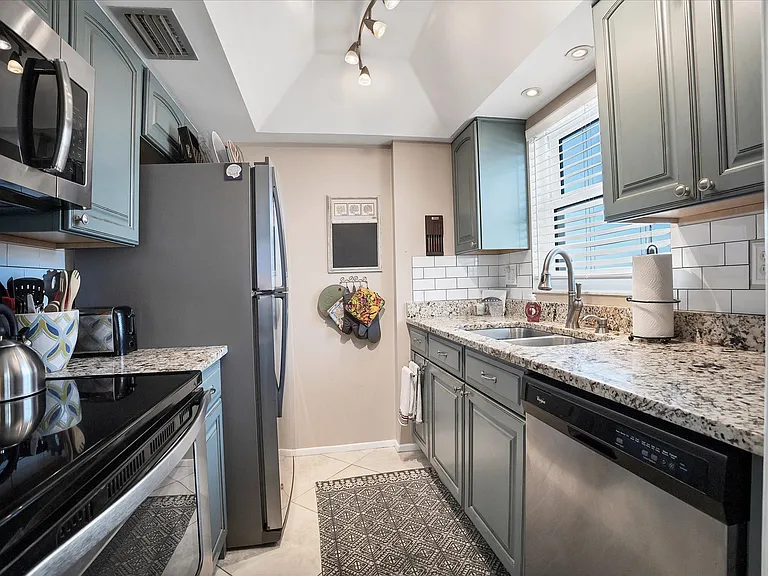 1255 Tarpon Center Dr #501 — Photo 9