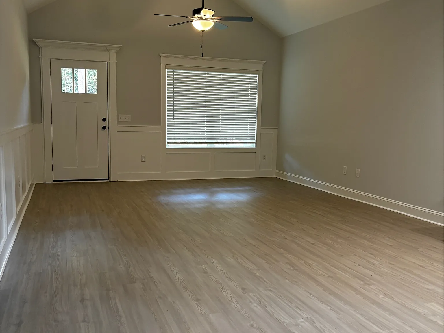 510 Oak Creek Road - 1 — Photo 2