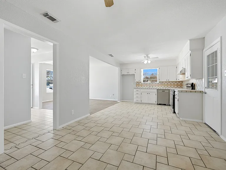 2611 Easy St — Photo 26