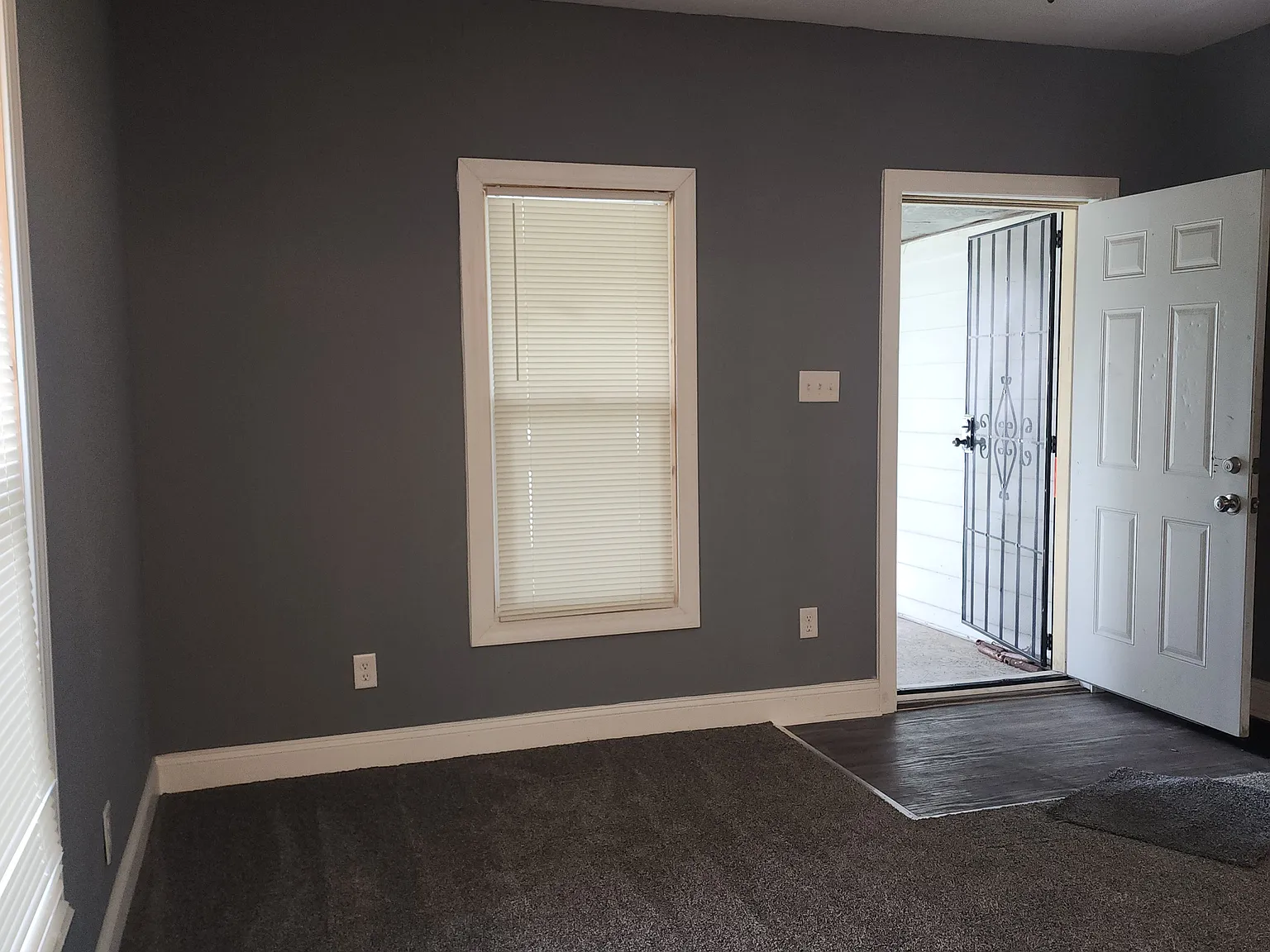 2 bed, 690 sqft, $1,250 — Photo 2