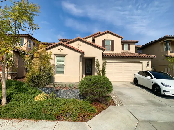 520 Machado Way, Vista, CA 92083