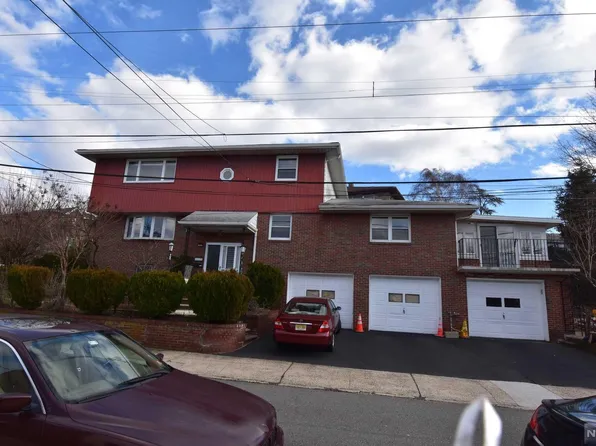 166 Morningside Ln, Palisades Park, NJ 07650