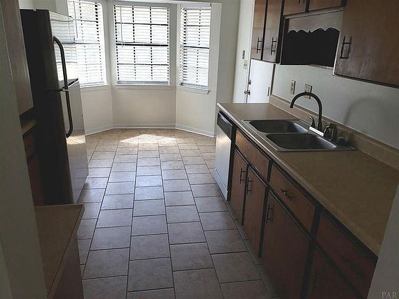 5th image of 2119 Karlburg Dr