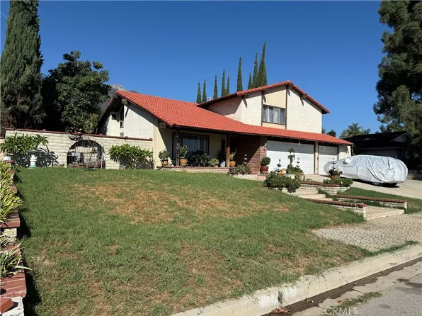 8992 Hillside Rd, Alta Loma, CA 91737