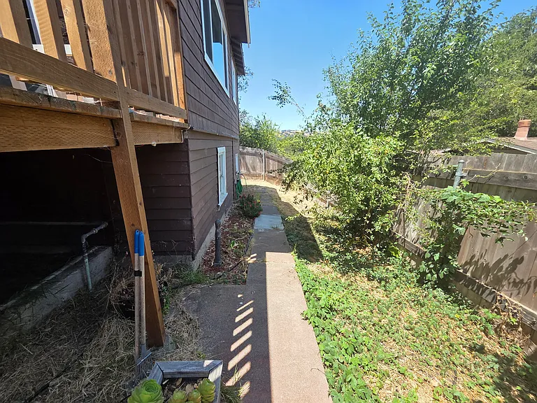 1401 Lang St — Photo 19