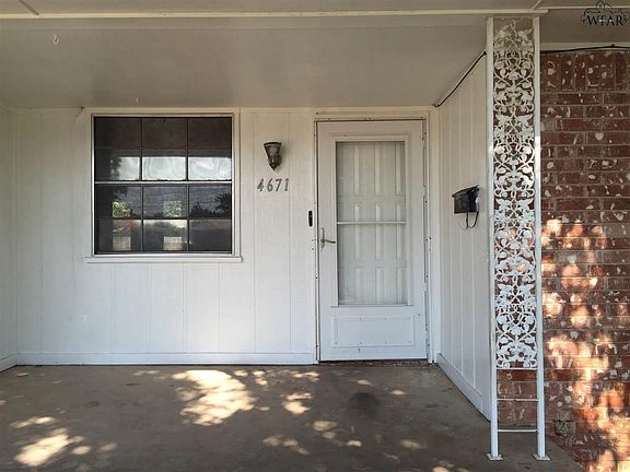 2nd image of 4671 Woodlawn