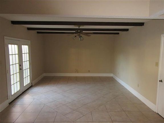 5th image of 632 Oakwood Dr