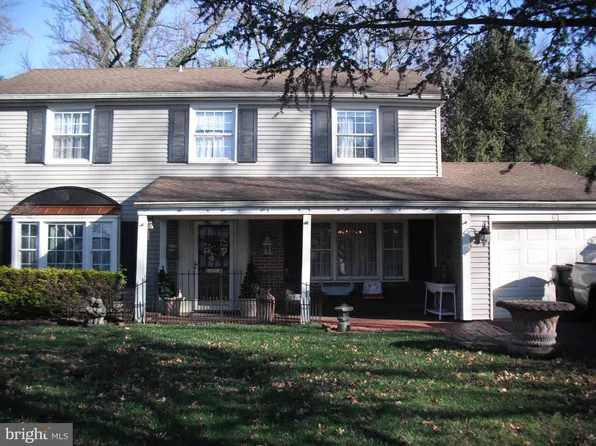 61 Mainbridge Ln, Willingboro, NJ 08046