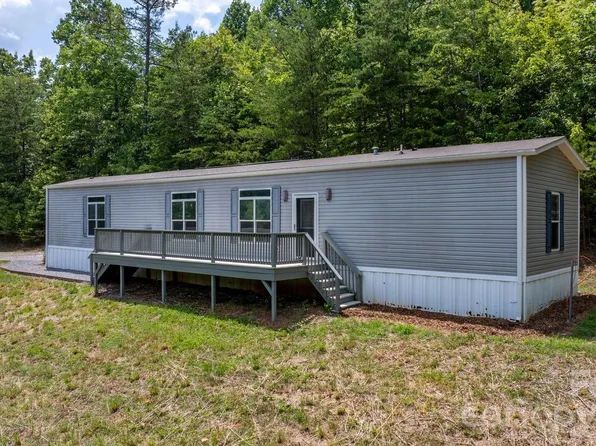 2876 Burma Rd E, Nebo, NC 28761