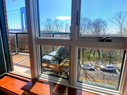 Sold by NextDoor Realty | media 25