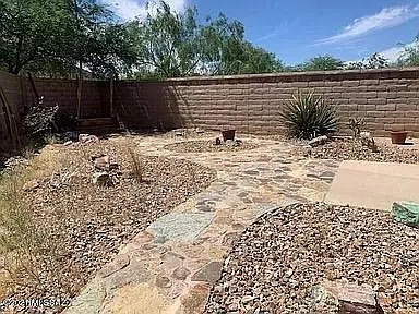872 W Calle Carasol — Photo 18