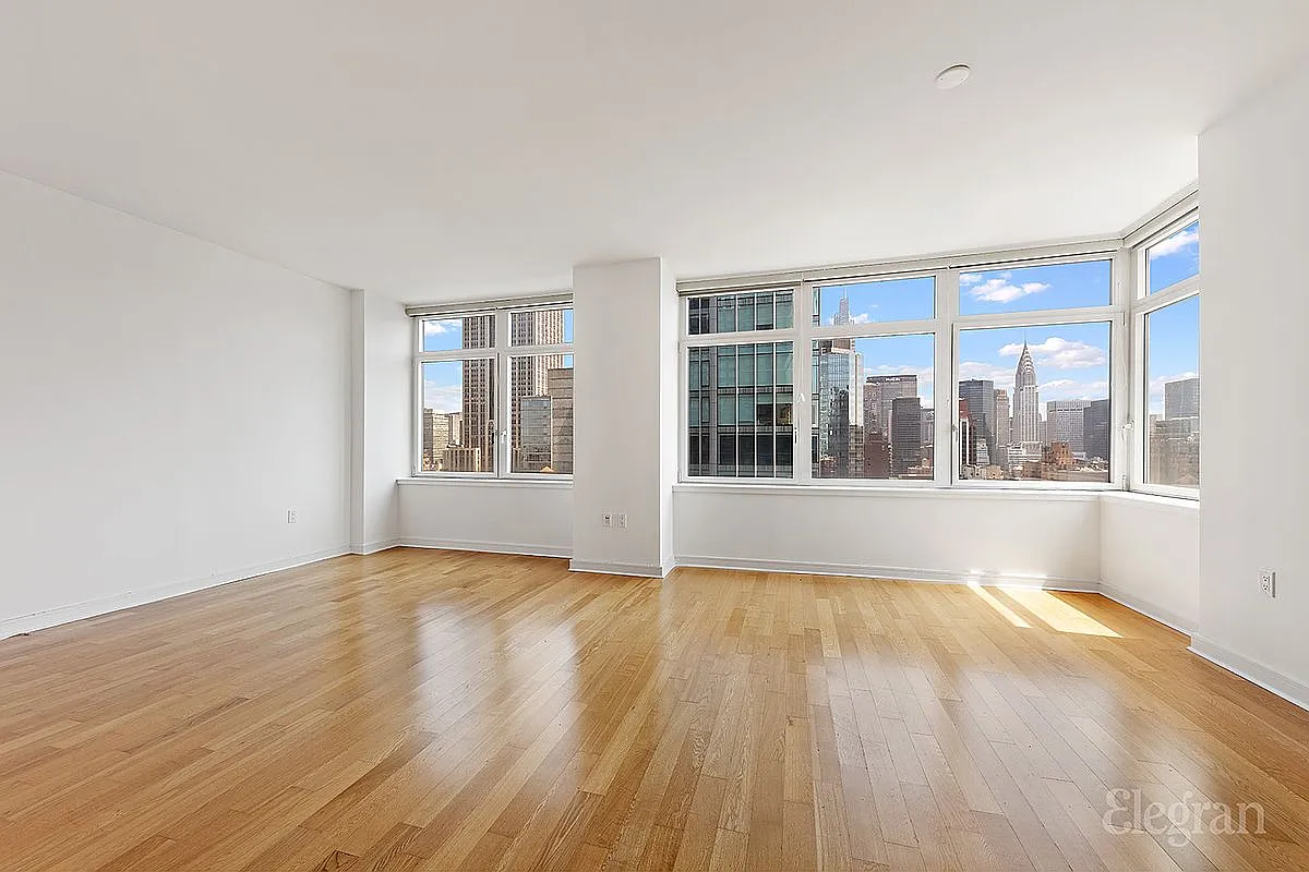 11 E 29th St APT 32C photo 1