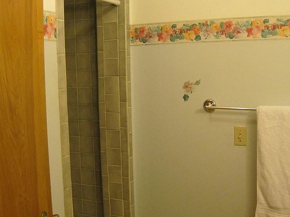 4th image of 10525 N College Cir Unit B
