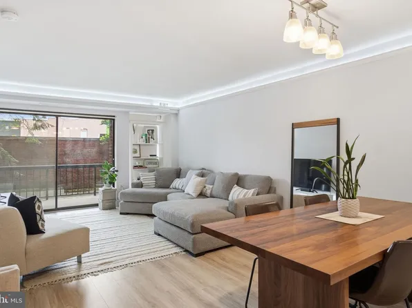 2320 Wisconsin Ave NW APT 216, Washington, DC 20007