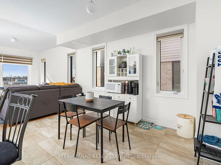 15 Valleybrook Rd — Photo 5