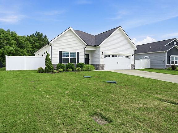 2nd image of 325 Ruby Cate Way